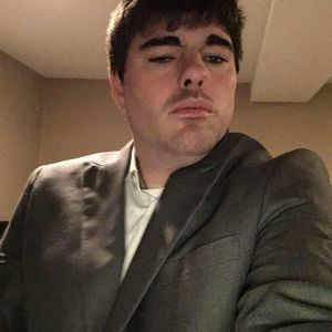 Meet your Posher, Casey